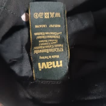 Tuzla Viaport AVM Mavi Mağazasında Siyah Kot Pantolon Etiketinin Düşmesi Ve Değişim Talebi