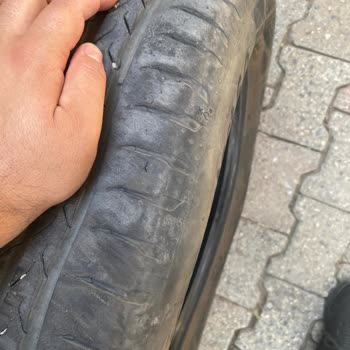 Renault Duster Lastiklerinde Sürekli Hava Kaçırma Ve Garanti Sürecindeki Kullanıcı Hatası İddiası
