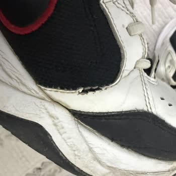 FLO Metrogarden'da Satın Alınan Nike Air Monarch Ayakkabısında Erken Yırtılma Ve İade Talebi