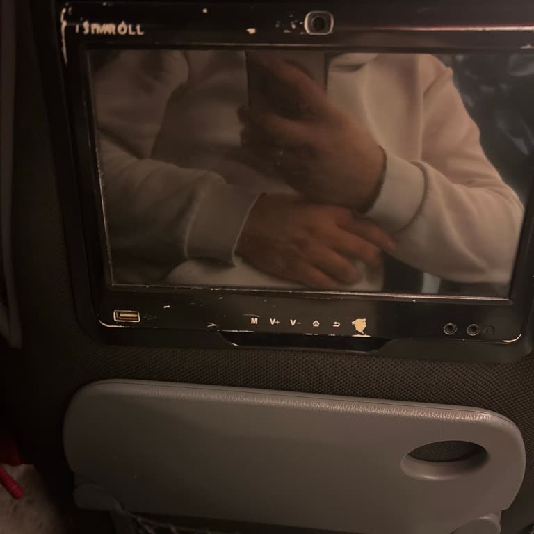 Metro Turizm Otobüsünde Gecikme Ve USB Şarj Eksikliği