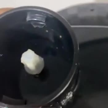 Schafer Blender Sette Plastik Kısımların Ezilmesi