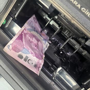 ATM Para Yatırma İşleminde Tutarın Alınması Ve Yırtılan 200 TL Banknotun Telafisi Talebi