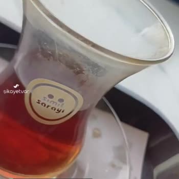 Simit Sarayı Mecidiyeköy, Kirli Gibi Çay Bardağı