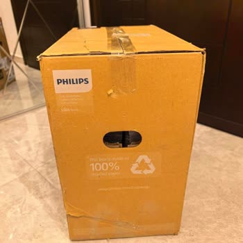 Teknosa'dan Gelen Philips Espresso Makinesinde Kırık Köşe Ve İçeride Plastik Parça