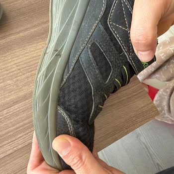 Skechers Çocuk Ayakkabılarında Erken Yırtılma Ve Kullanıcı Hatası Reddi