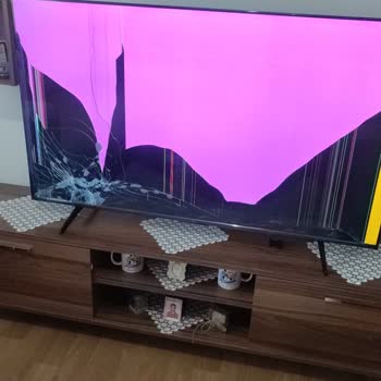 TCL 55P79K Ürünün Hasarlı Çıkması Ve Yetkili Servisin Sorumluluk Almaması