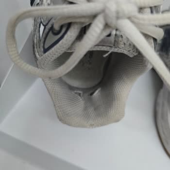 New Balance 530 Model Ayakkabıda Erken Deformasyon Mağaza İade Talebini Reddetti