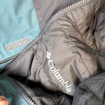 Columbia Montunda Logo Soyulması Ve Yanıltıcı Yıkama Bilgisi