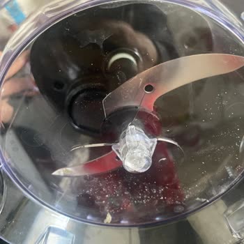 Sinbo Blender Setinde Çatlak, Rendeleme Çalışmıyor Ve Yağ Sızması