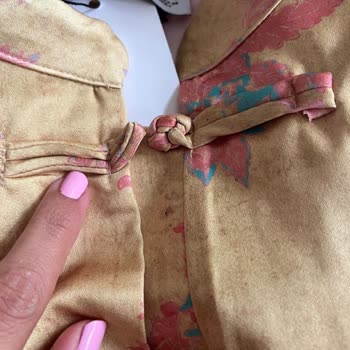 Terra Rossa Butik'ten Defolu Takım İçin İade Ve 2000 TL Geri Ödeme Talebi