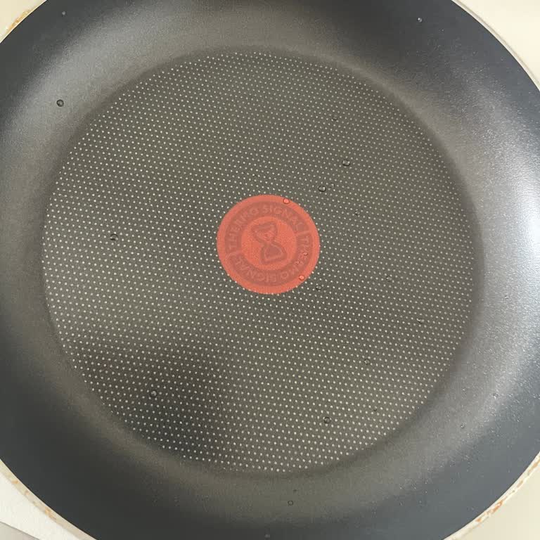 Yapışan Tefal Tava: Garanti Kapsamında Değişim Talebi