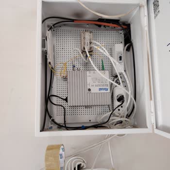 Kablo Net'in Apartmanda İzinsiz Uydu Kesintisi Ve Elektrik Çalma