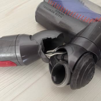 Dyson V8 Motorbar Bağlantı Parçası İçin Tek Parça Değişim Talebi