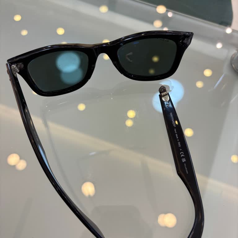 Atasun Mağazası Rayban Gözlüğünün Menteşe Sorununu Garanti Kapsamında Kabul Etmedi