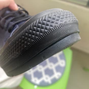 Converse Chuck Taylor Ayakkabısında Taban Ayrılması Ve İade Talebi