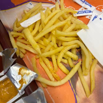 Kars Popeyes Şubesinde Hijyen, Personel Davranışı Ve Sipariş Sistemi Sorunları