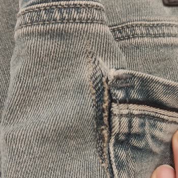 Mavi Black Likralı Kot Pantolonun Arka Cepte Yırtılması Ve Kullanıcı Hatası Olarak Reddedilmesi