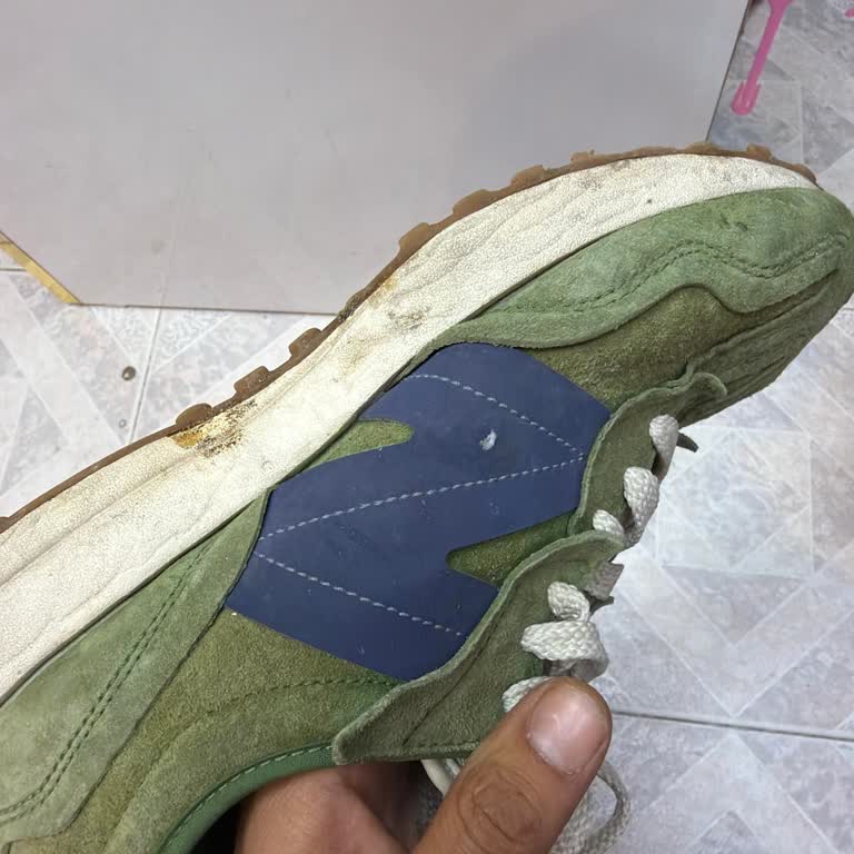 New Balance 327 Ayakkabısının Renk Atması Ve Değişim İsteği