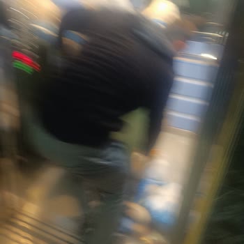 Asansörlerin Çöp Taşımak İçin Kullanılması Hijyen Ve Kullanım Sorunları