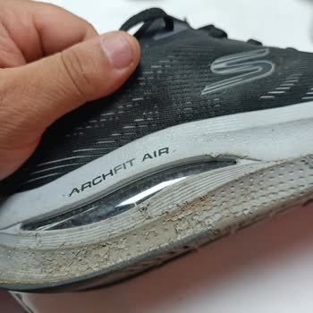 Skechers Slip-Ins Arch Fit Air Ayakkabısında Boya Atması Ve Renk Değişikliği