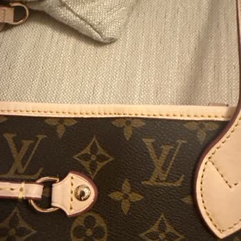 Dolap'ta Orijinal Olmayan Louis Vuitton Çanta Ve Onaysız Ödeme Transferi Şikayeti