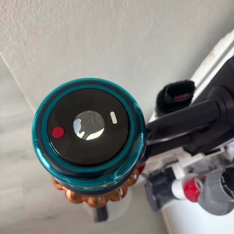 Dyson Gen5 Mavi Ekran Arızası Garanti Kapsamında Ücretsiz Onarım Talebi