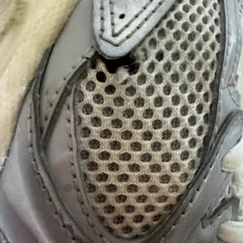 New Balance 530 Model Ayakkabıda Erken Yırtılma Ve Satıcı Destek Eksikliği