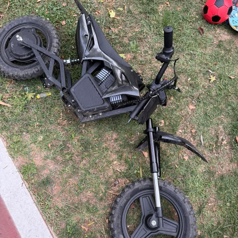 Trendyol Elektrikli Çocuk Motorunda Ön Tekerlek Ayrılması Ve Onarım Sonrası Kusur