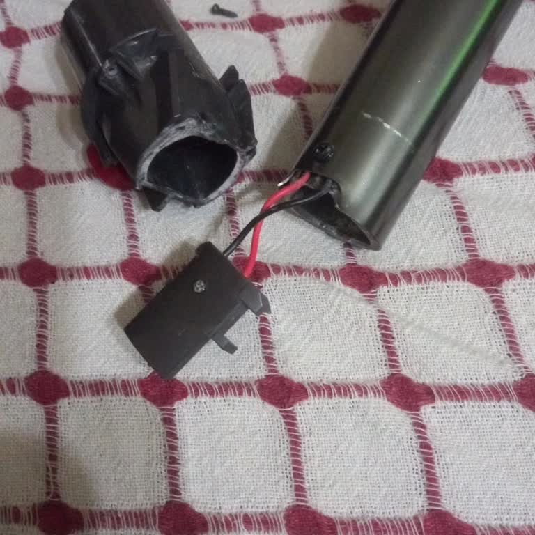 Dyson V12 Uzatma Borusunda Tekrarlayan Kırılma Sorunu