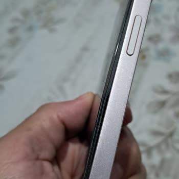 Batarya Şişmesi Nedeniyle İPhone 13 Güvenlik Riski Ve Ücretsiz Değişim Talebi
