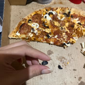 Sağlık Riski Taşıyan Pizza Ve Eksik Sipariş İçin Tam İade Talebi
