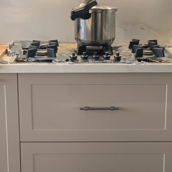 Electrolux Cam Ocak Patlaması, Güvenlik Riski Ve Garanti Dışı Muamele