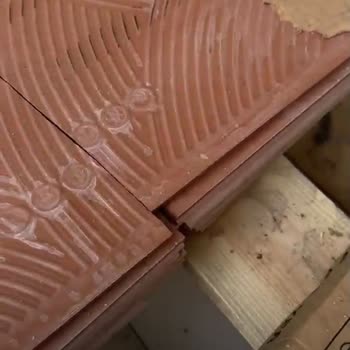 Türkmenler Yapı Malzemeleri'nden Kırık Seramik Paketler İçin Ücretsiz Değişim Talebi