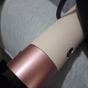 Dyson Airwrap Setinde Eksik Tokalar Ve Renk Uyuşmazlığı