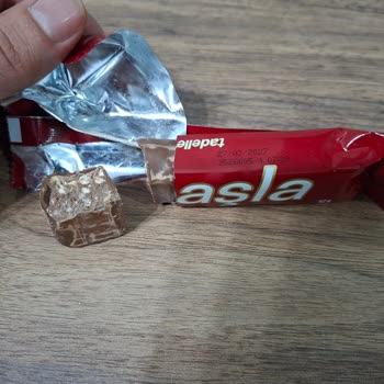 Tadelle King Size Çikolatasının Beyazlaşması Ve Ekşi Tadının Sağlık Riski