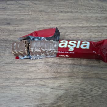 Tadelle King Size Çikolatasının Beyazlaşması Ve Ekşi Tadının Sağlık Riski