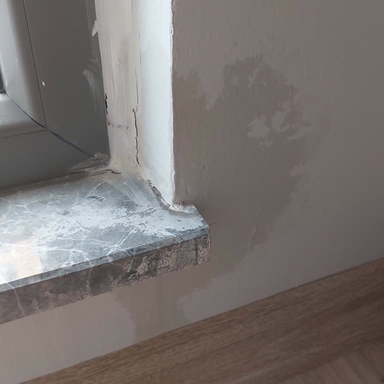 Yatak Odasında Sürekli Su Sızması Ve Çözülmemiş Yalıtım Sorunu İçin Acil Teknik Müdahale Talebi