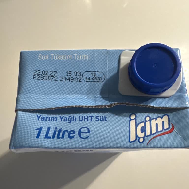 Migros'tan Alınan İçim Yarım Yağlı Sütün Şiddetli Kokusundan İade Talebi