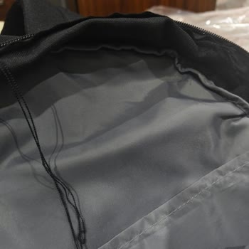 Adidas Çantada Dikiş Açılmaları Ve Logo Bozulması İçin Ürün Değişimi Talebi