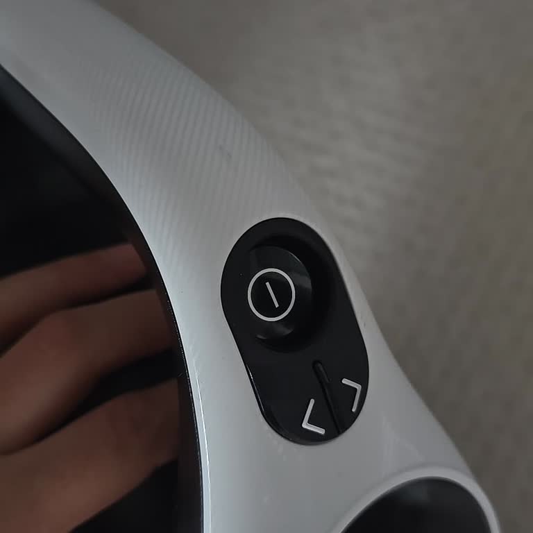 Bosch 10 Unlimited Dikey Süpürge Düğme Arızası Tekrarlıyor Ve Değişim Talep Ediliyor