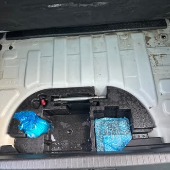 Opel Corsa Panoramik Cam Sızıntısı Ve İç Mekan Kurutma İhmaline Şikayet