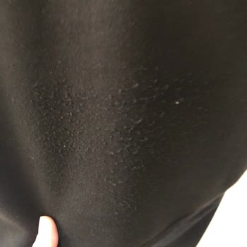 Kısa Sürede Tüylenen Nike Tech Ürünü Ve Cevapsız Müşteri Hizmetleri