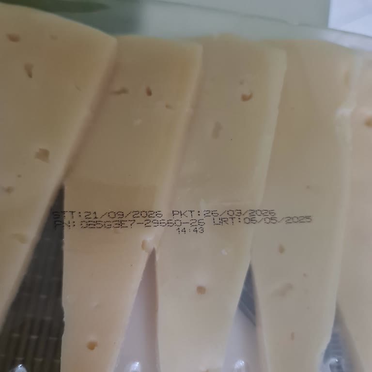 Migros’tan Son Kullanma Tarihi Geçmiş Kaşar Ürünü İçin İade Ve Değişim Talebi