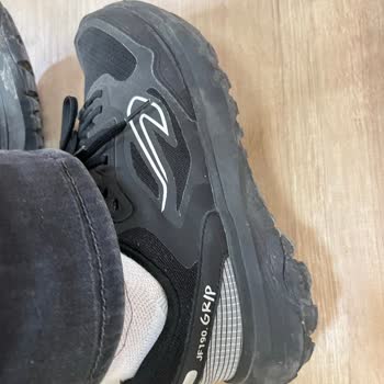 Decathlon'dan Kısa Sürede Topuk Yırtığı: Garanti Ve Değişim İsteği