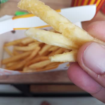 Saatlik Gecikme Sonucu Soğuk Ve Eksik Burger King Siparişi İade Talebi
