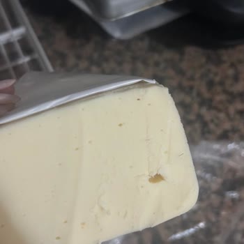 BİM Onur Marka Tost Peynirinde Kıl Bulunması ve İade Talebi