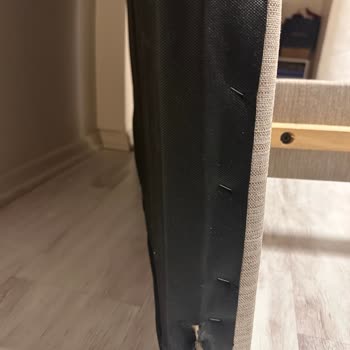 Yataş Yatak Başlığındaki Kırık Paneller Ve Eksik Montaj Deliği İçin Çözüm Talebi