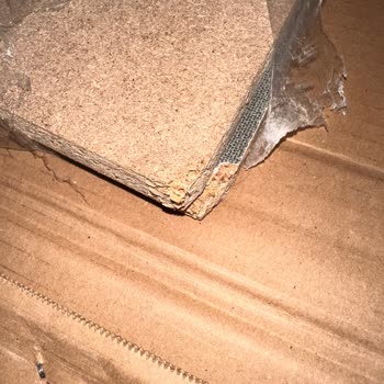 Yataş Yatak Başlığındaki Kırık Paneller Ve Eksik Montaj Deliği İçin Çözüm Talebi