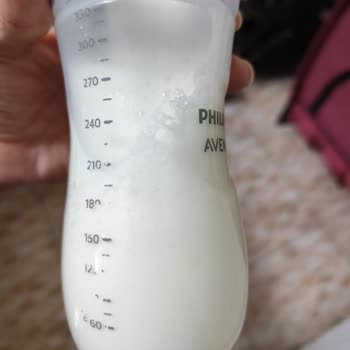 Philips Avent Bebek Biberonunun Ölçek Yazıları Hızla Siliniyor Ve Değişim Talebi