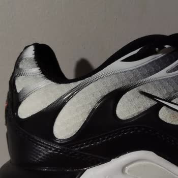Ayıplı Nike Air Max Plus Smoke Ayakkabısının Üretim Hatası Nedeniyle İade Reddi
